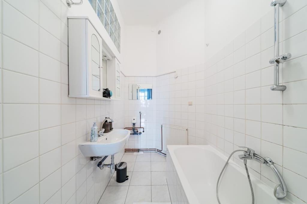 Zentrale Wohnung Fuer Entdecker Wien Eksteriør bilde